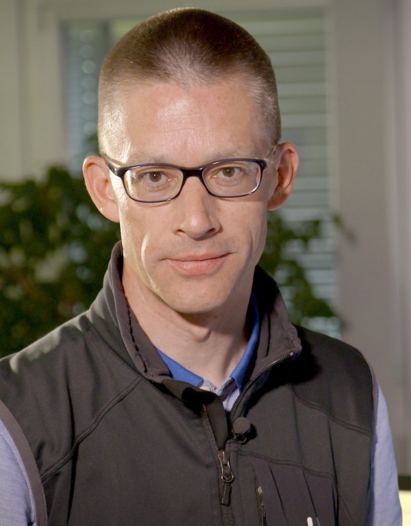 Dr.  Oliver Stebler